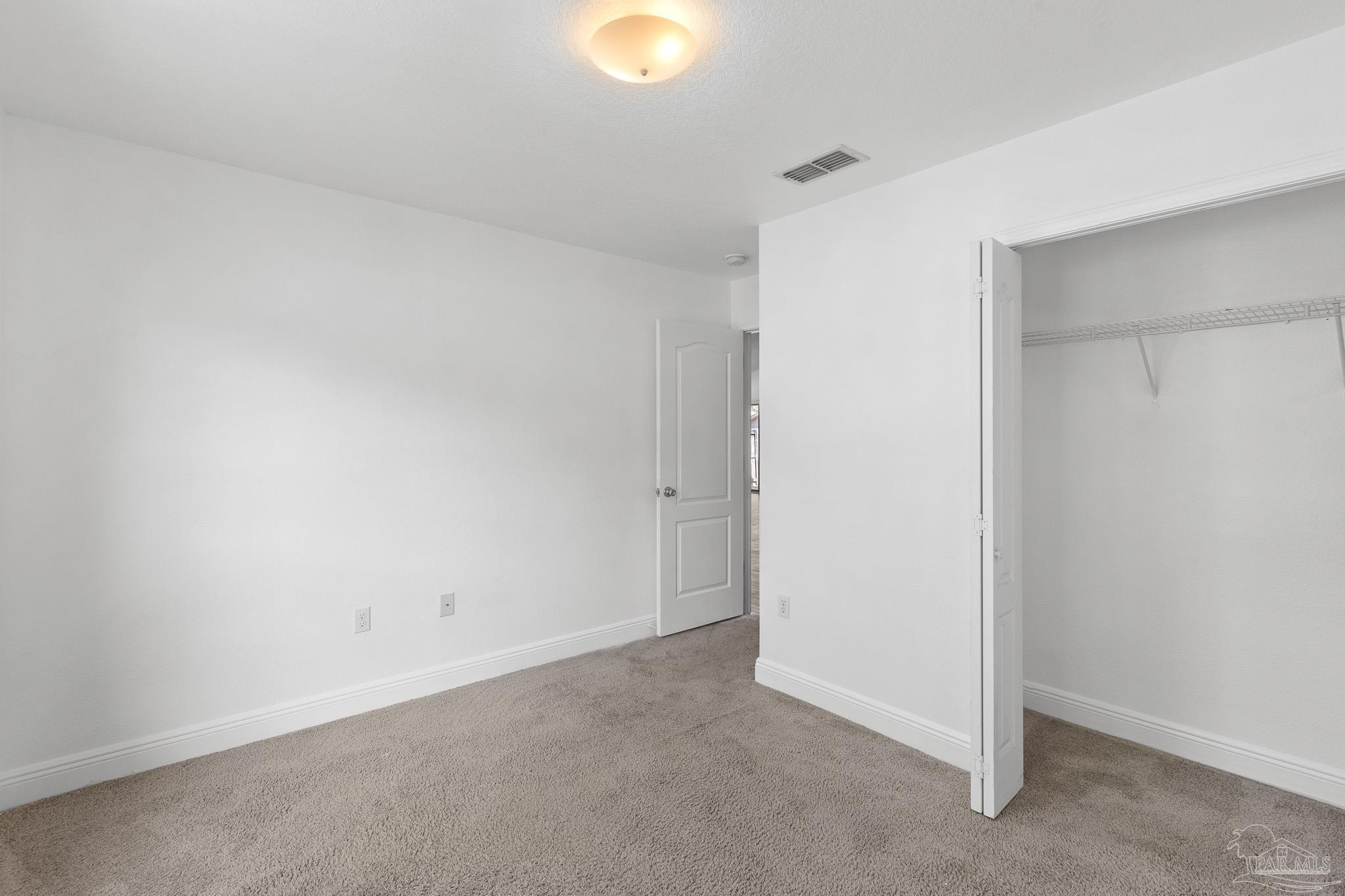 10650 Senegal Dr, Pensacola