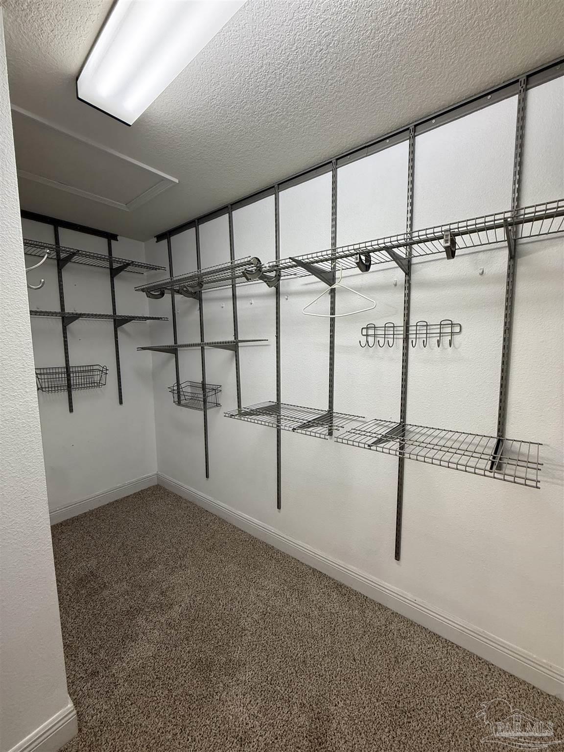 10650 Senegal Dr, Pensacola