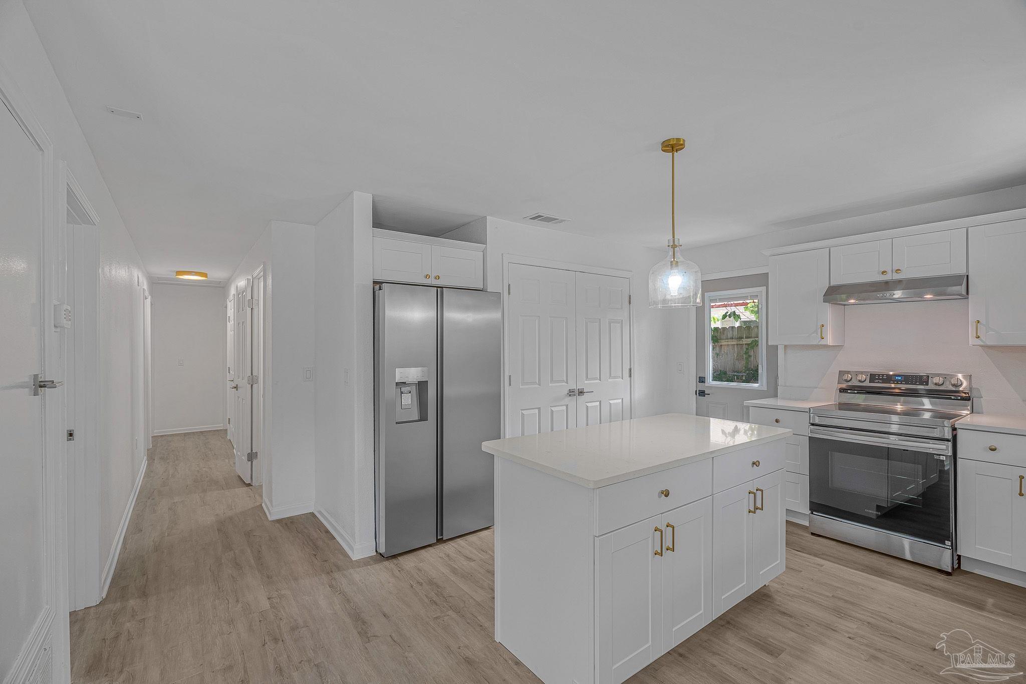 1802 W Godfrey St
