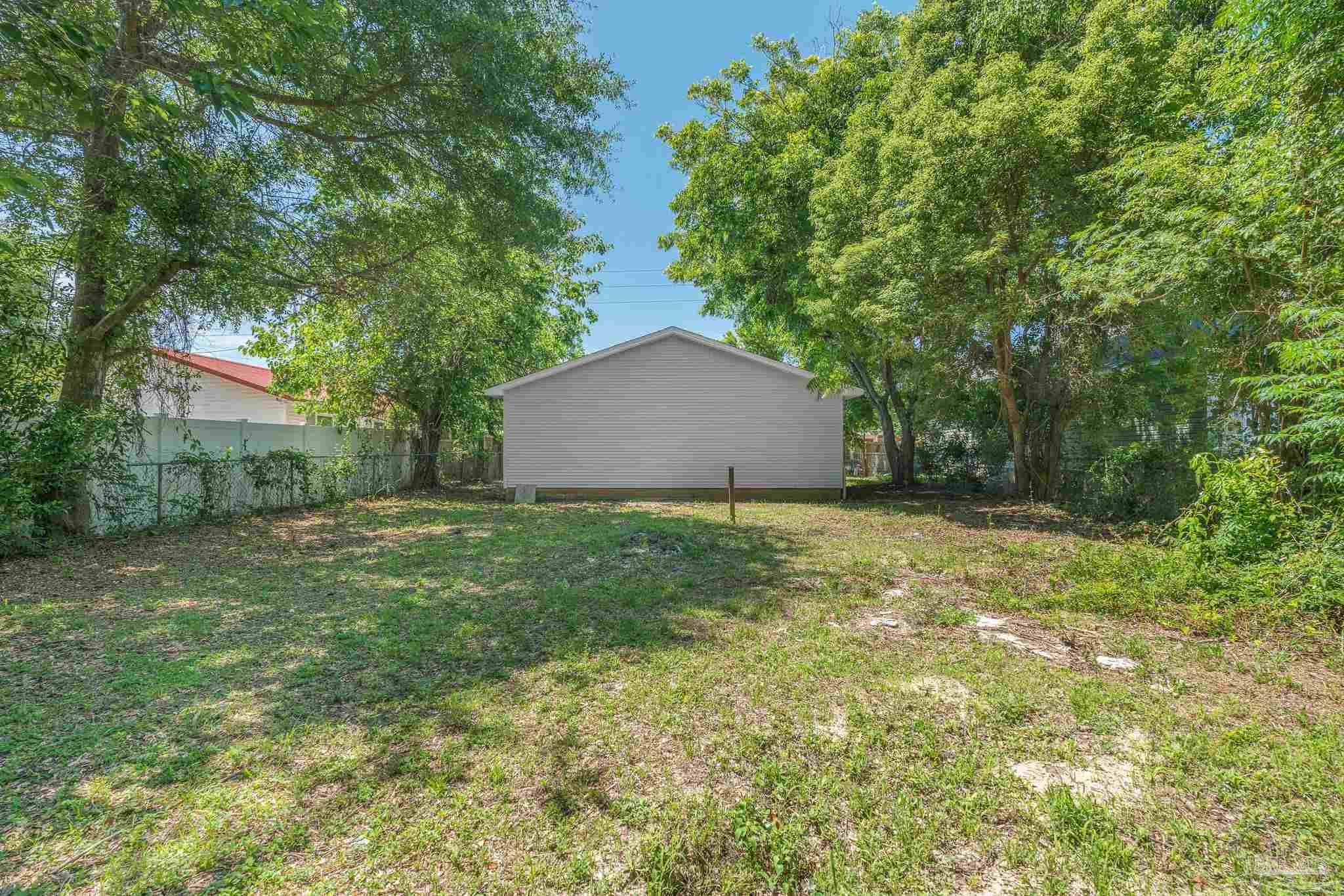 1802 W Godfrey St