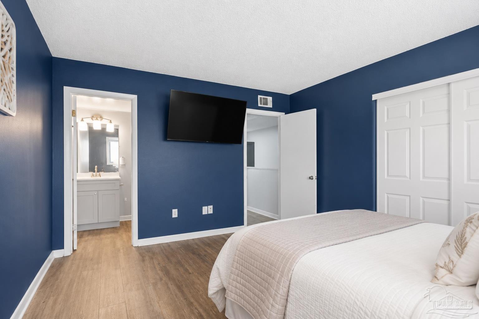 900 Ft Pickens Rd # 514