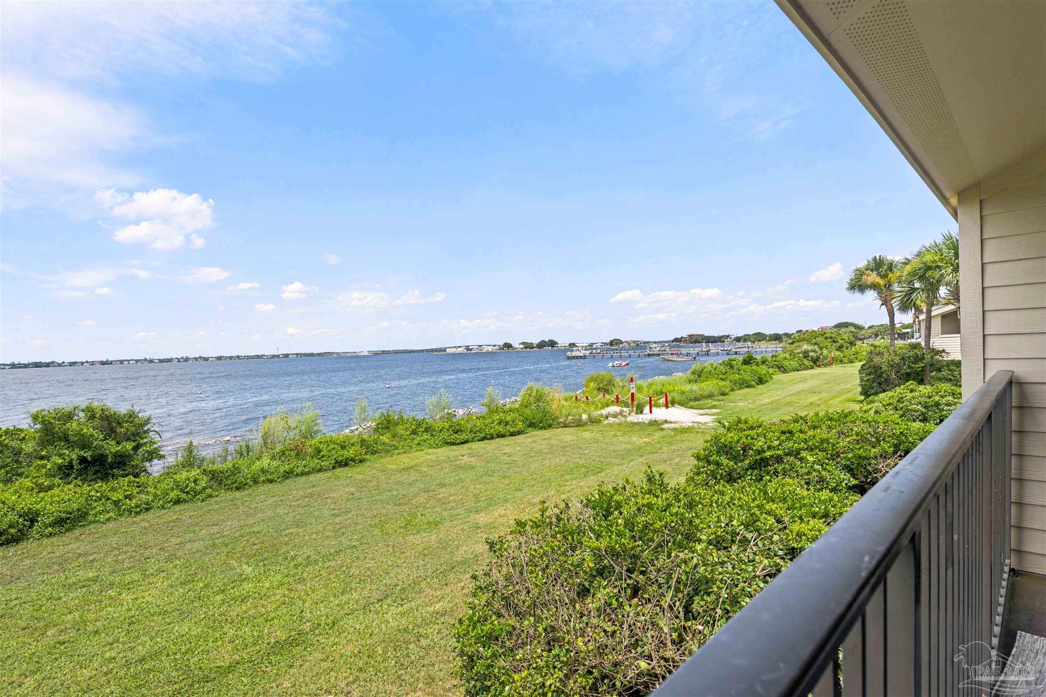 900 Ft Pickens Rd # 514