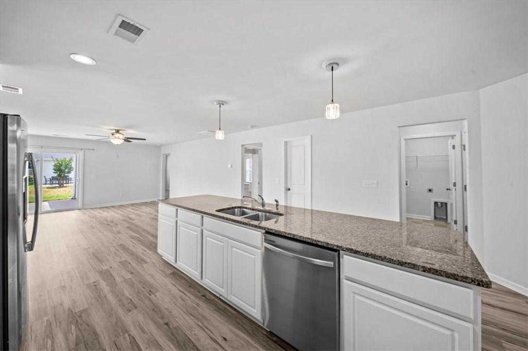 121 Traditions Boulevard