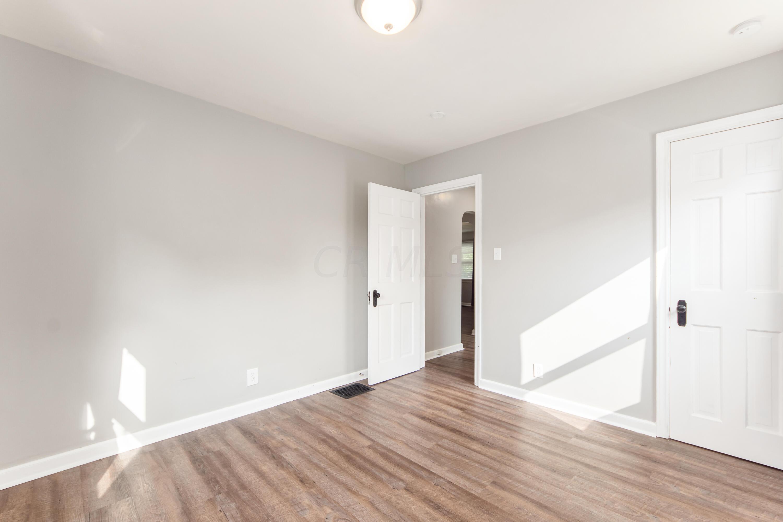 1811 Bide A Wee Park Avenue