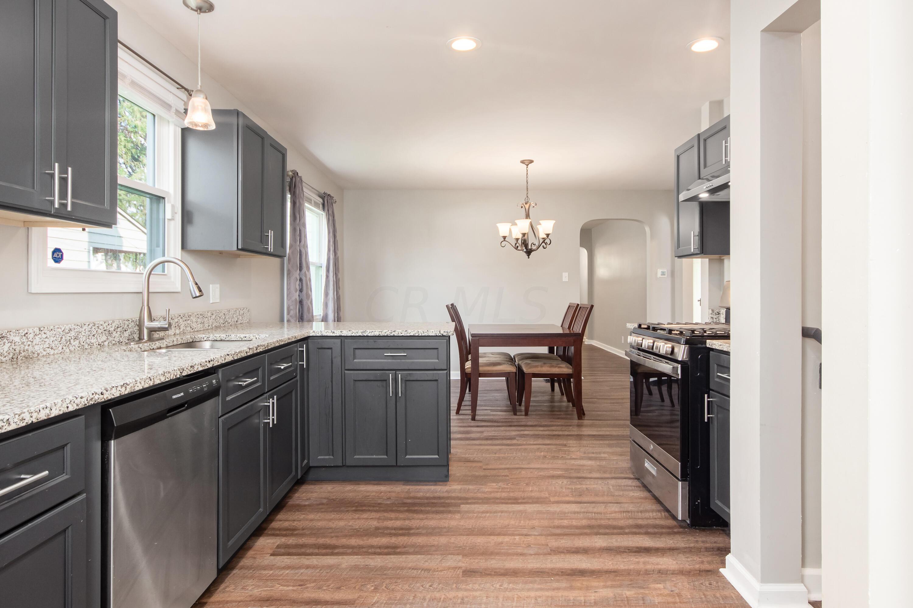 1811 Bide A Wee Park Avenue