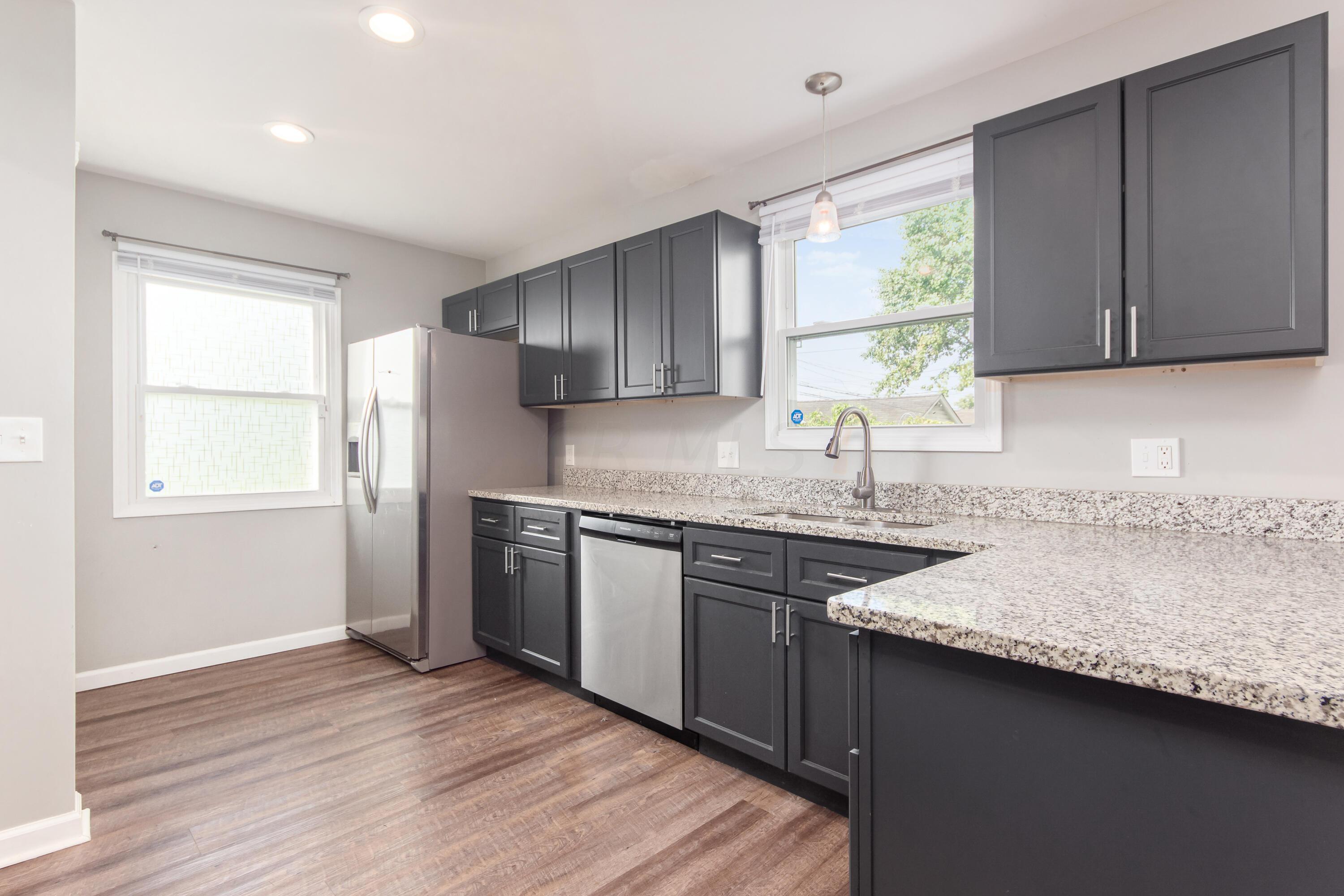 1811 Bide A Wee Park Avenue