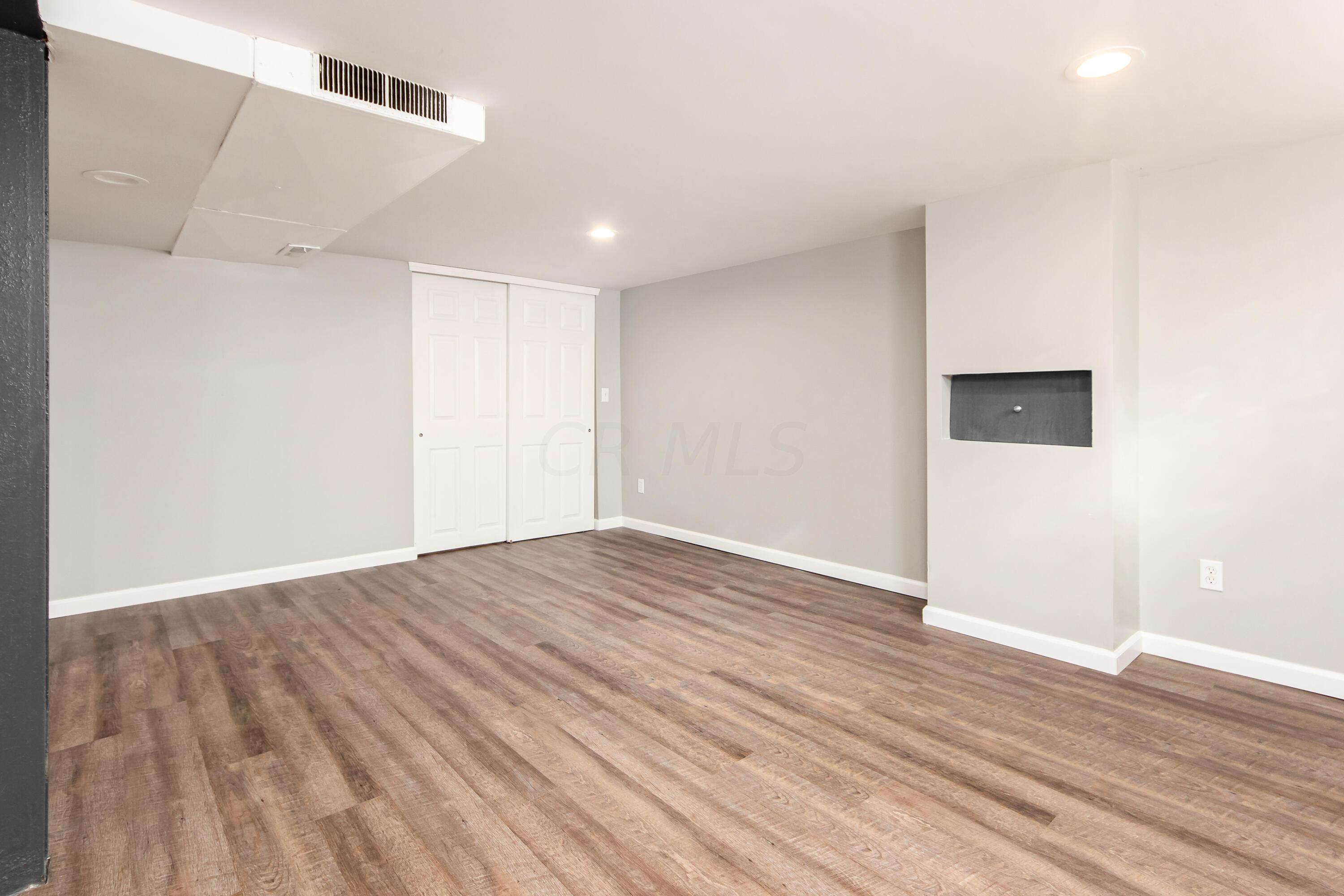 1811 Bide A Wee Park Avenue