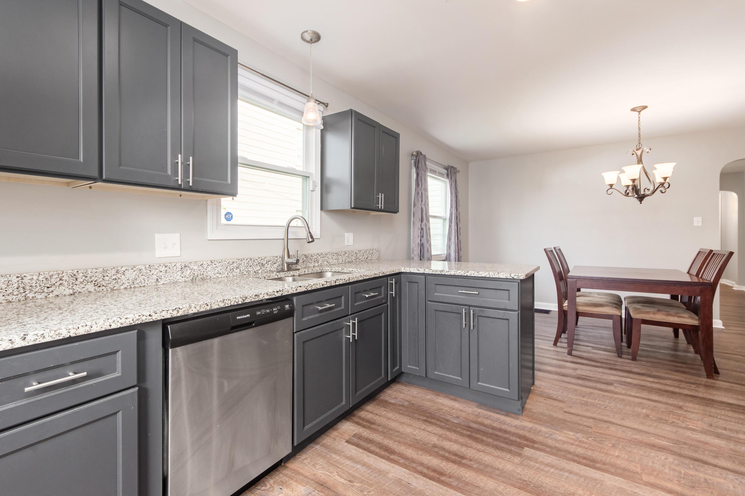 1811 Bide A Wee Park Avenue