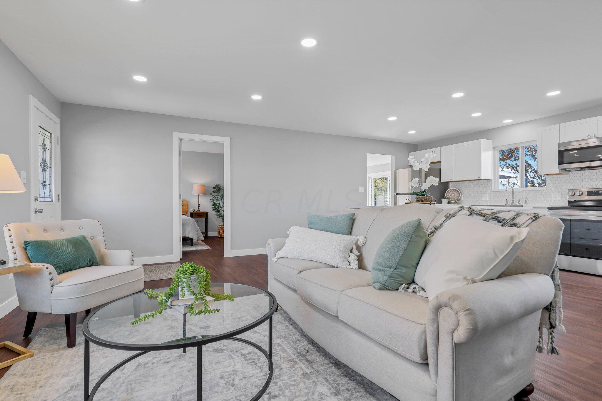 1430 Plain City Georgesville Road SE