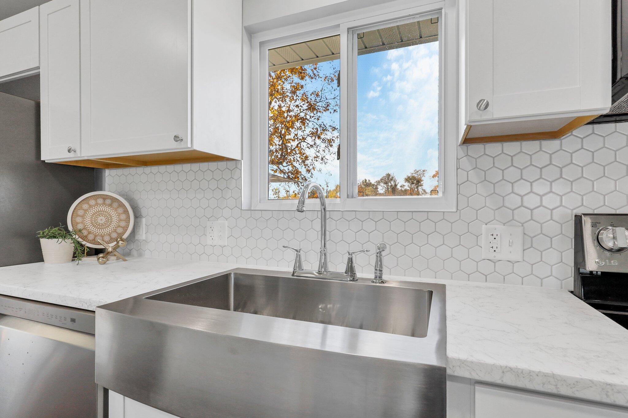 1430 Plain City Georgesville Road SE