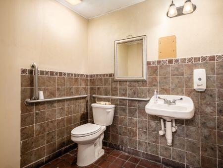 1061 Coshocton Avenue