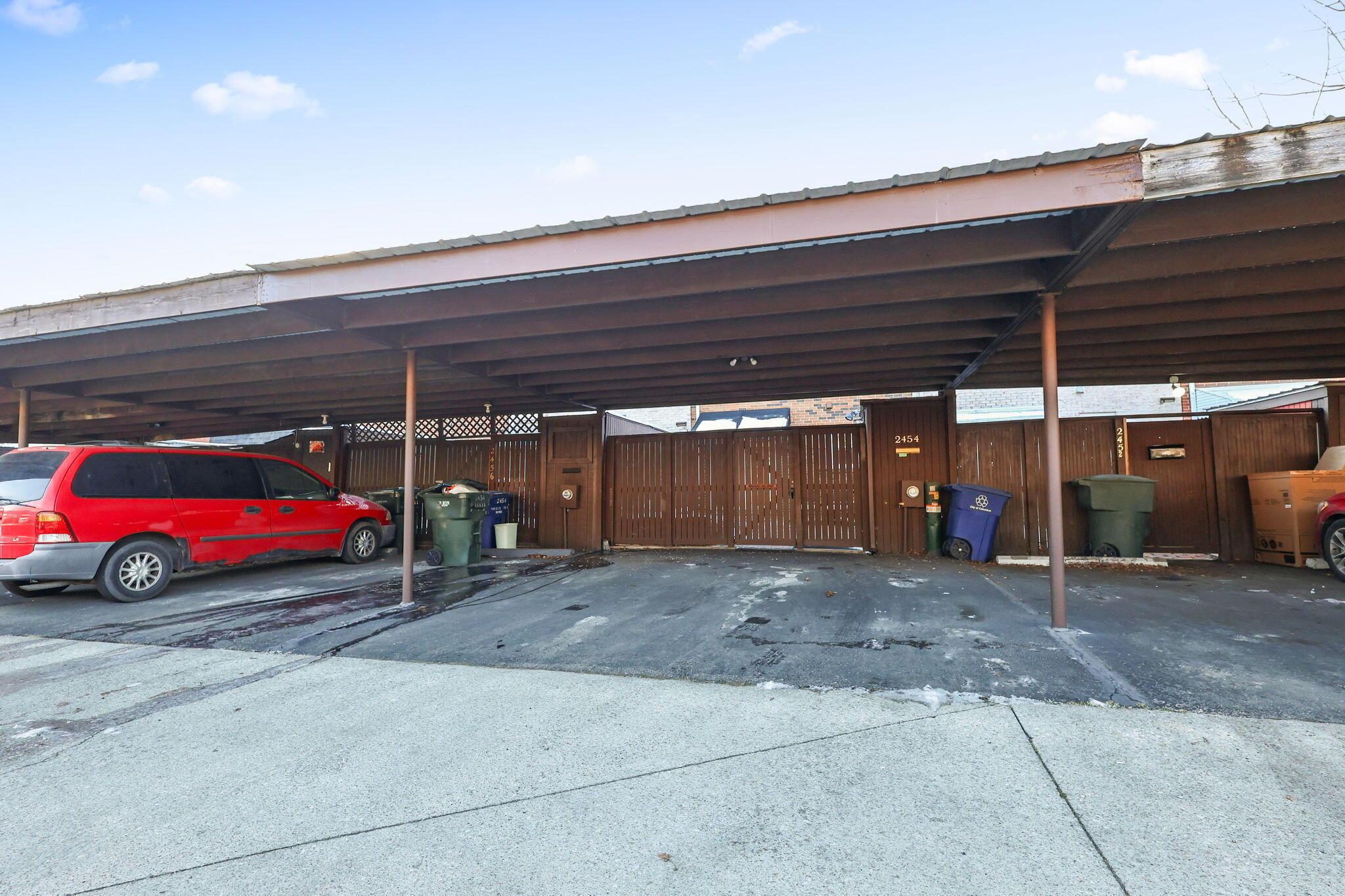 2454 Hardesty Drive S, T6