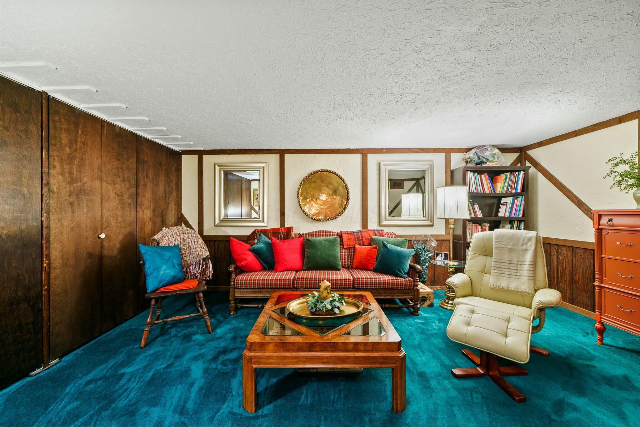 5269 Meadowknoll Lane