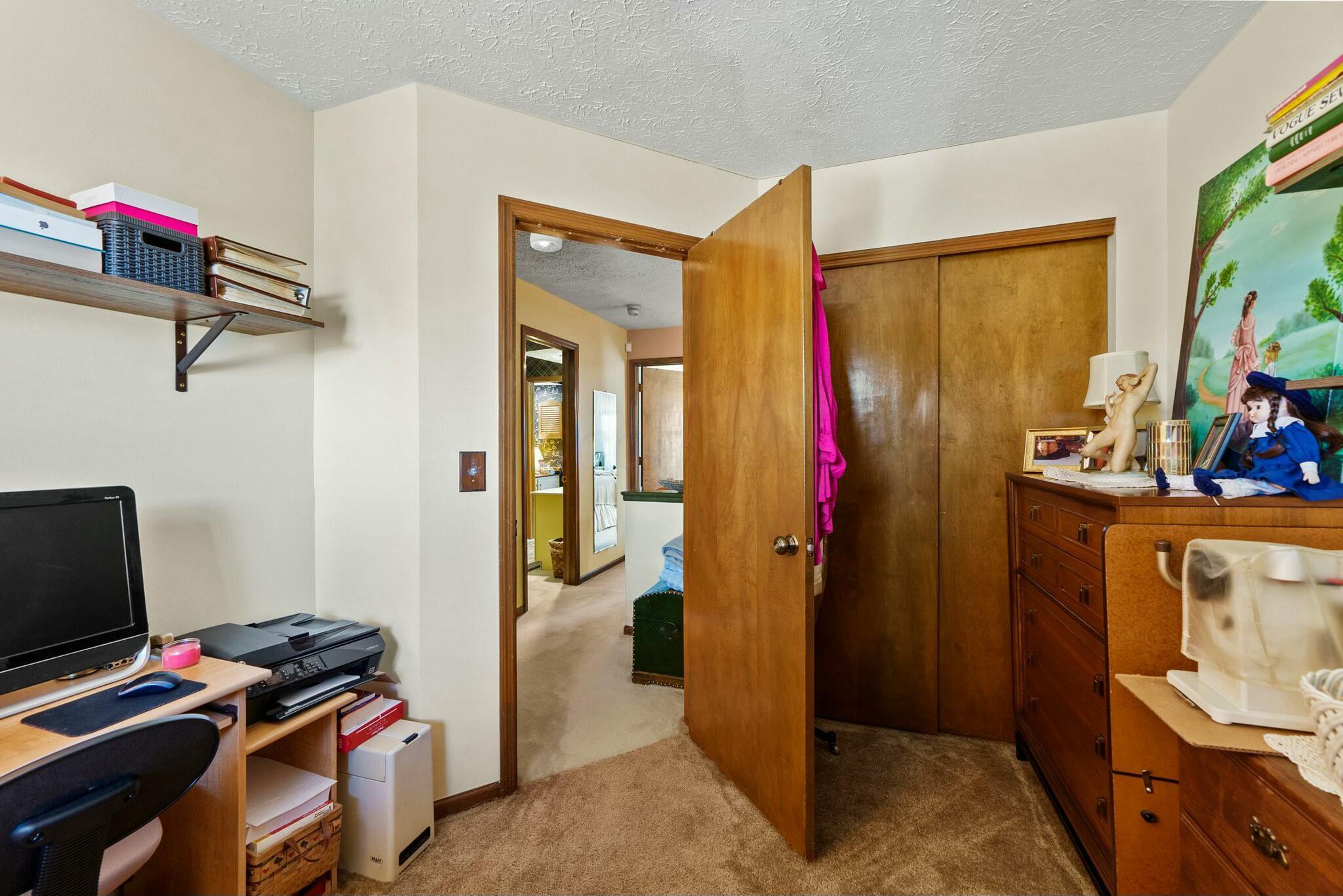 5269 Meadowknoll Lane