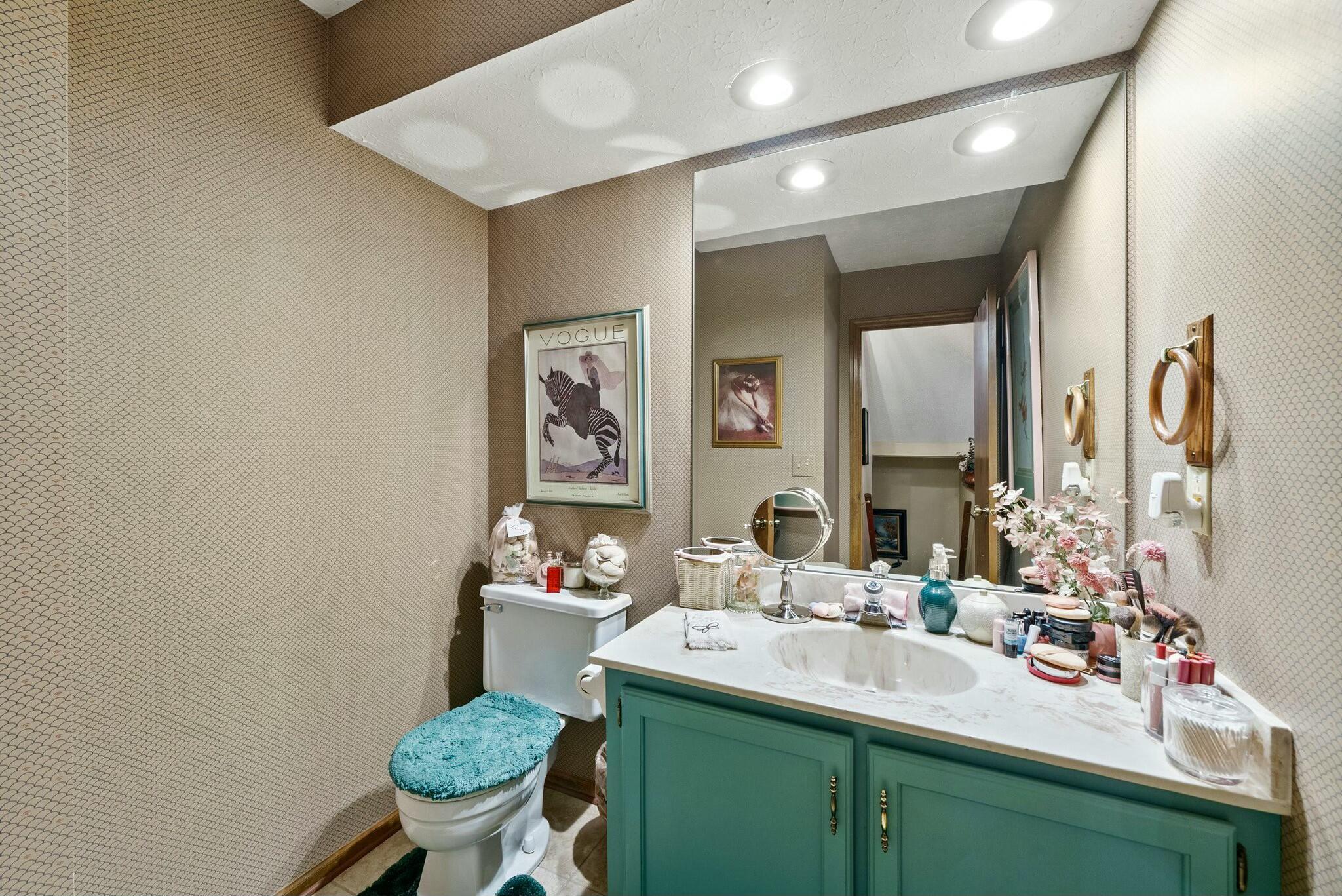 5269 Meadowknoll Lane