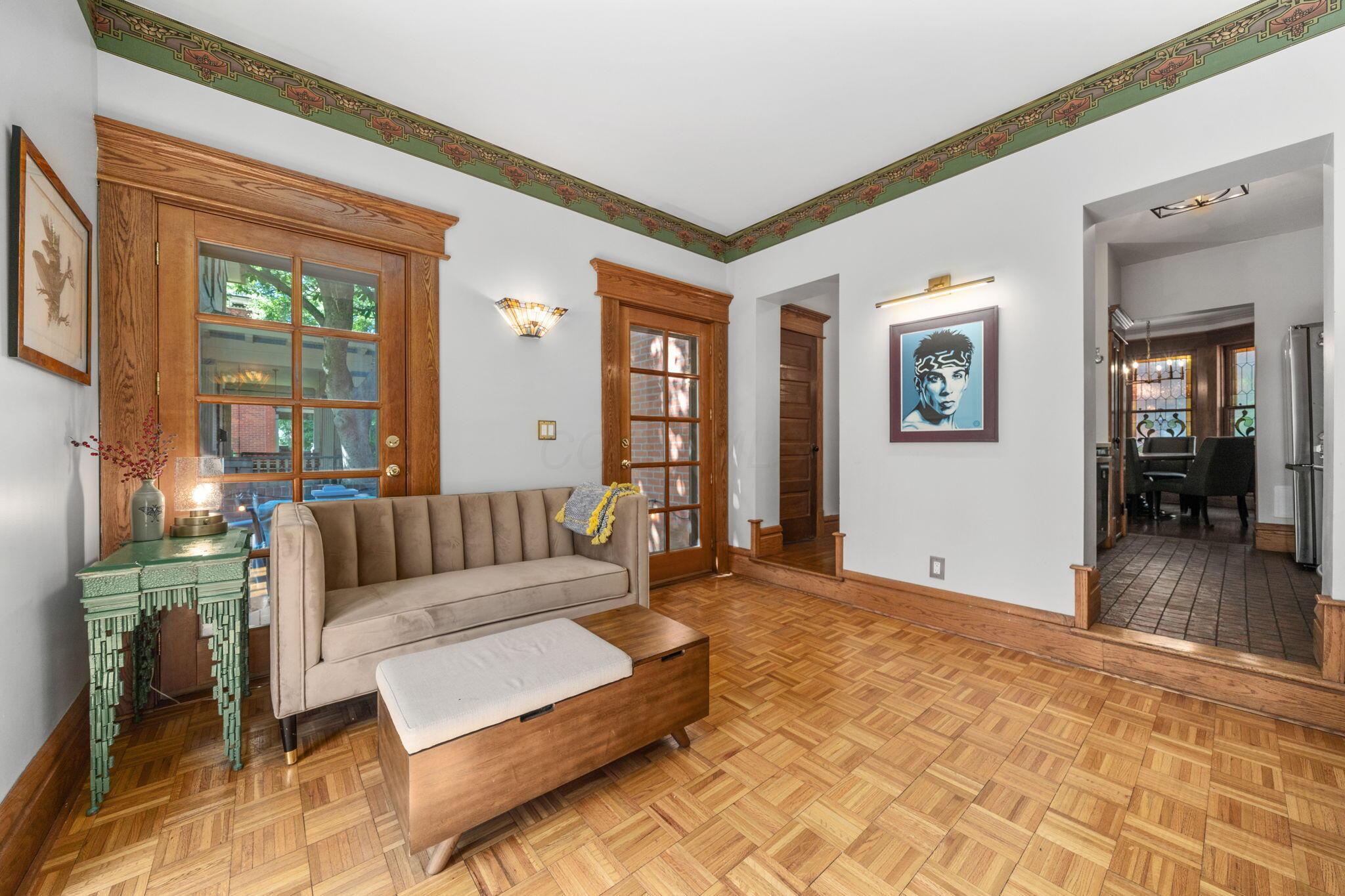 424 W 5th Avenue