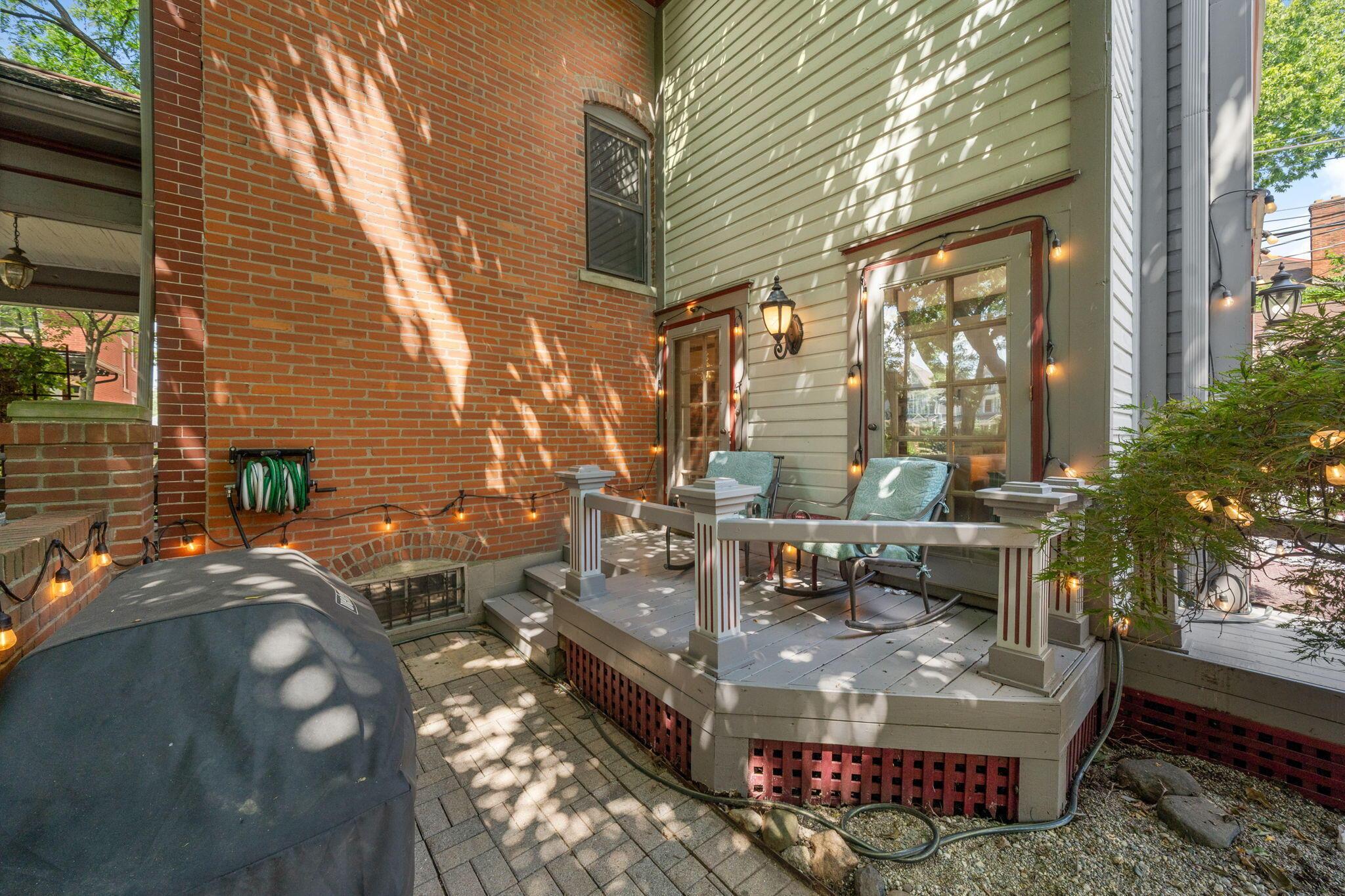 424 W 5th Avenue