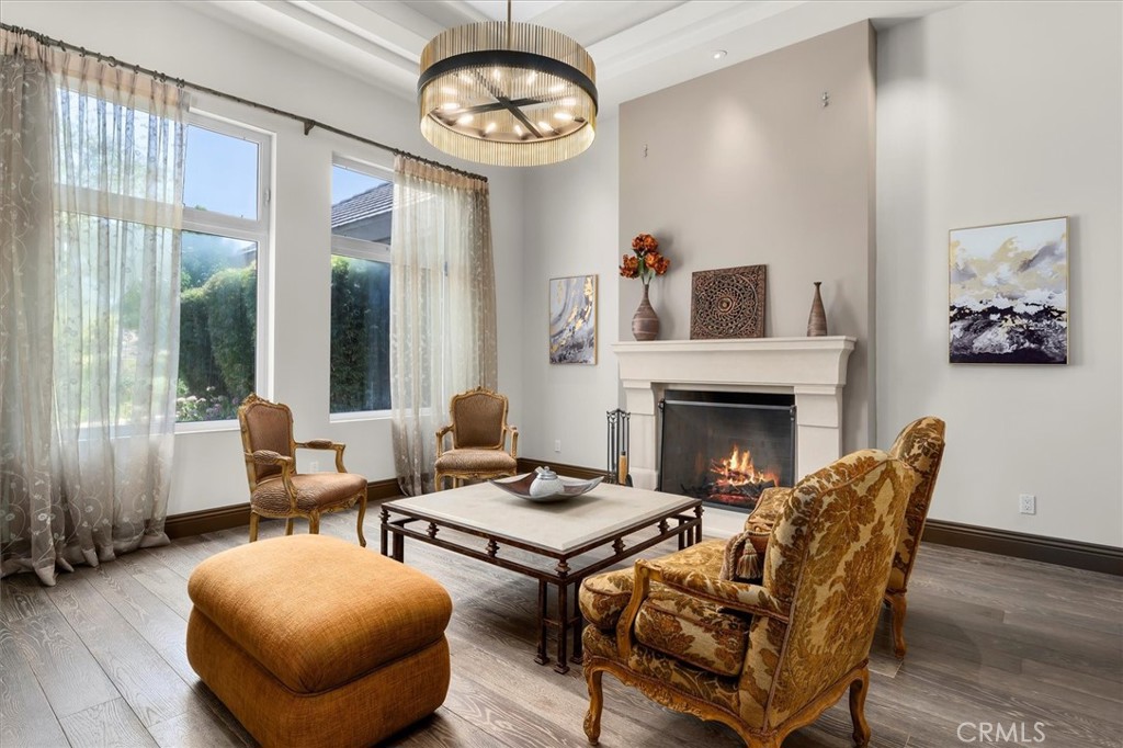 6945 E Hidden Oaks Lane