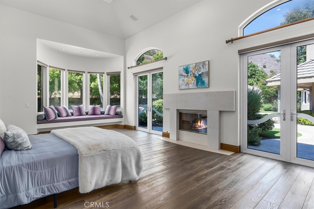 6945 E Hidden Oaks Lane