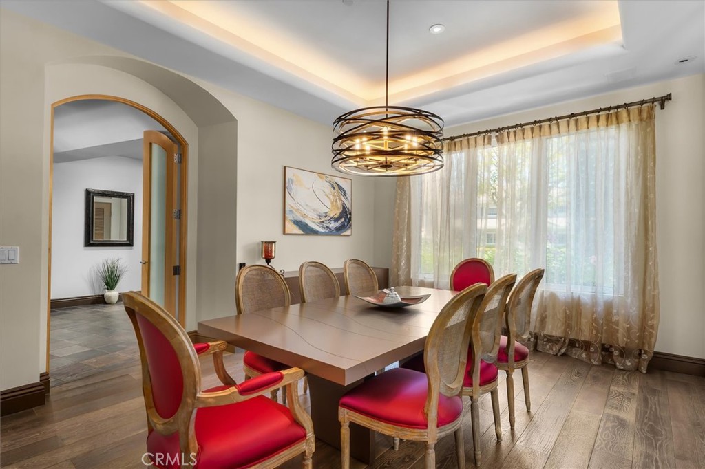 6945 E Hidden Oaks Lane