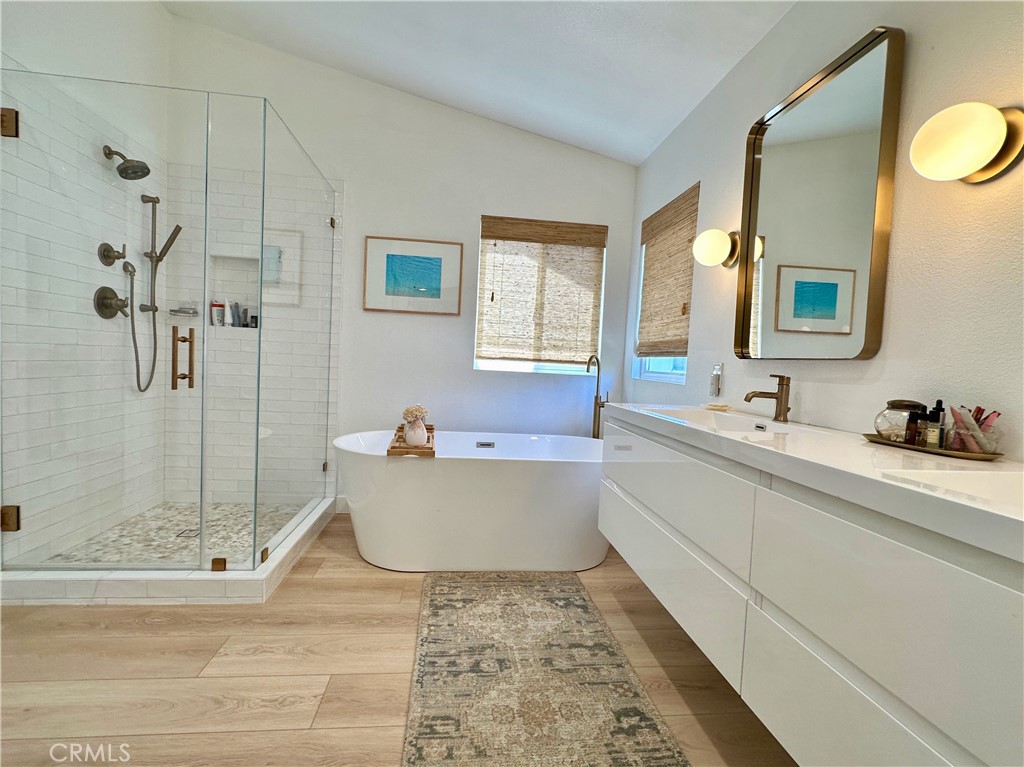 2531 Santa Ana Avenue