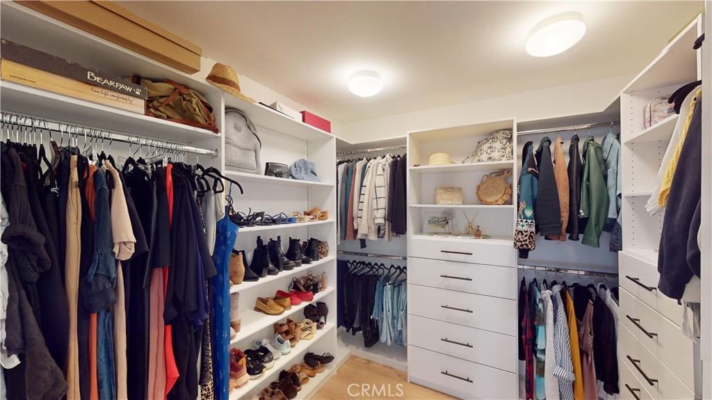 2531 Santa Ana Avenue