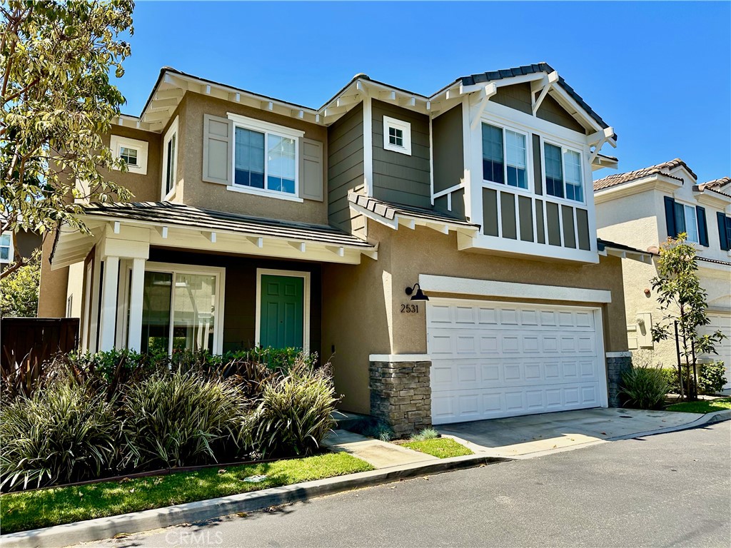 2531 Santa Ana Avenue