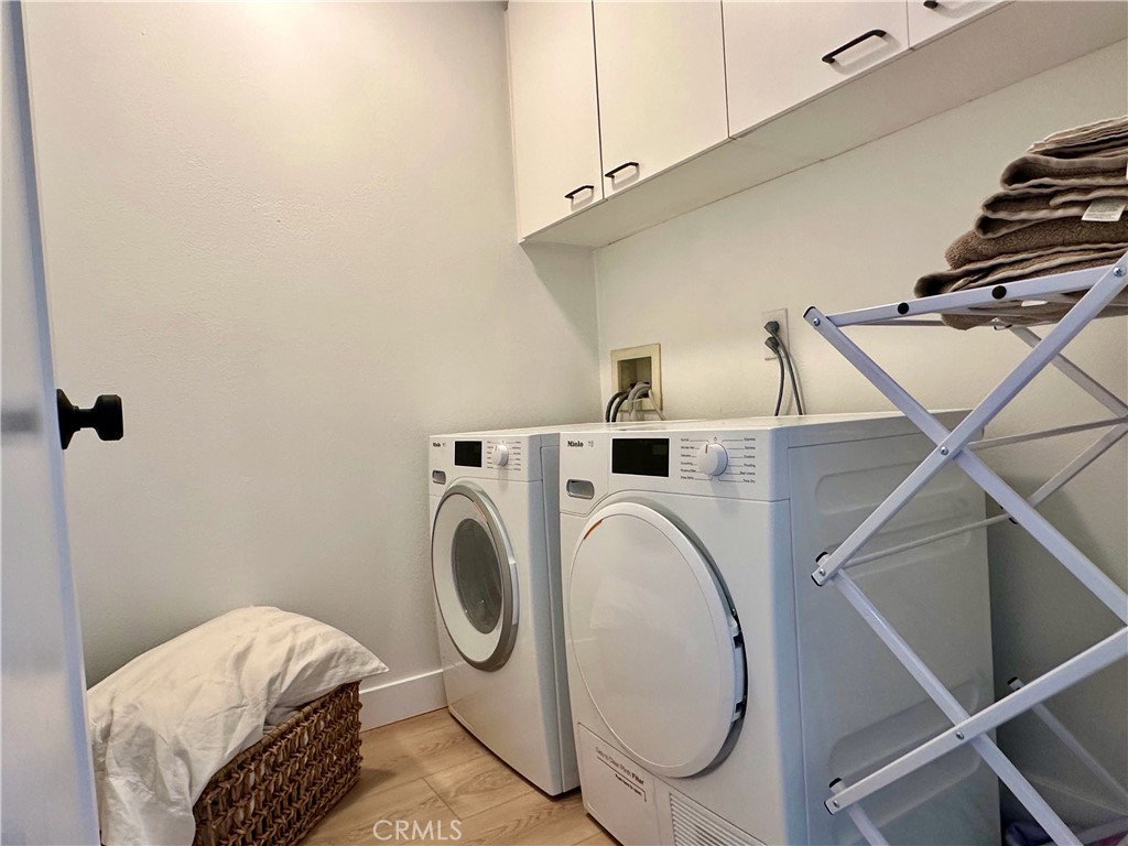 2531 Santa Ana Avenue