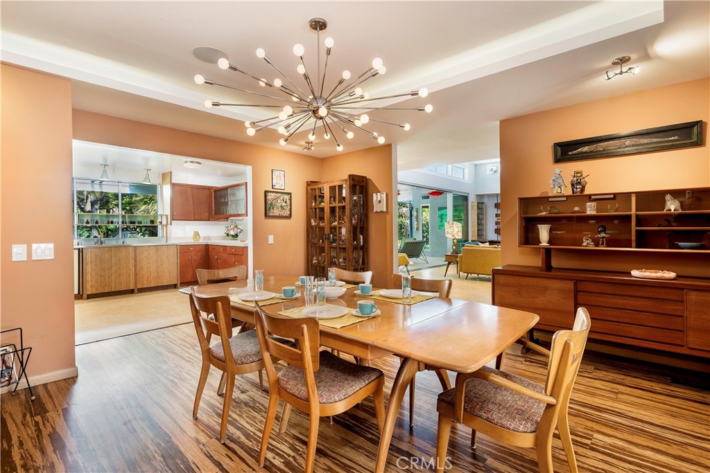 1107 W Riviera Drive