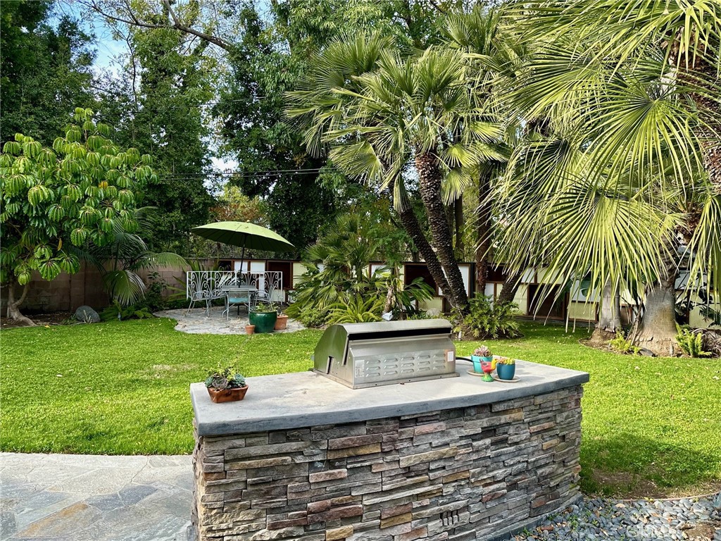 1107 W Riviera Drive