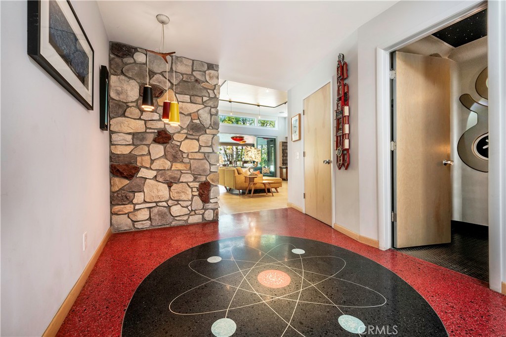 1107 W Riviera Drive