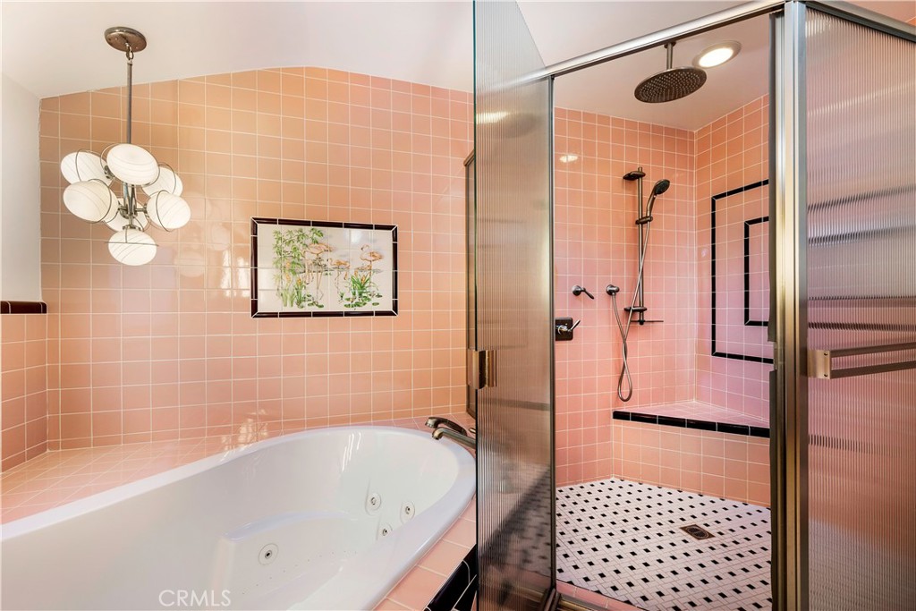 1107 W Riviera Drive