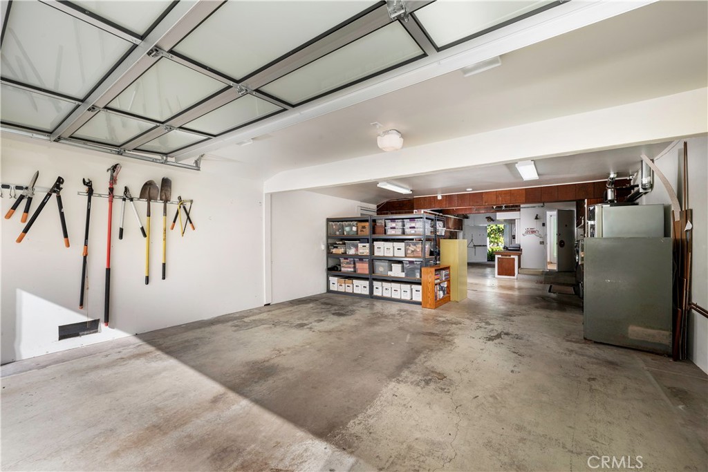 1107 W Riviera Drive