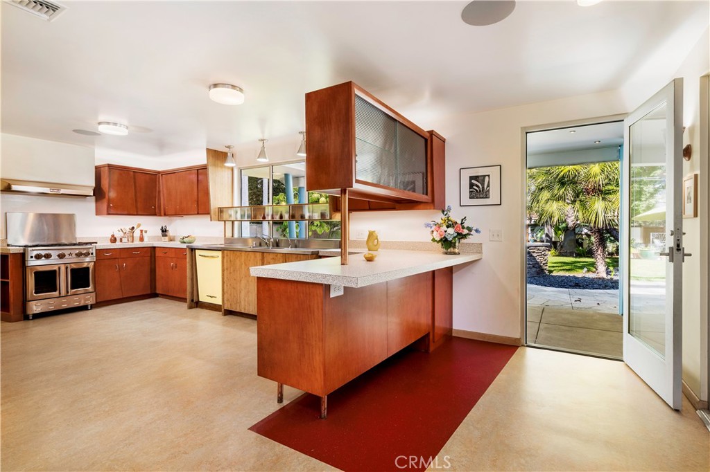 1107 W Riviera Drive