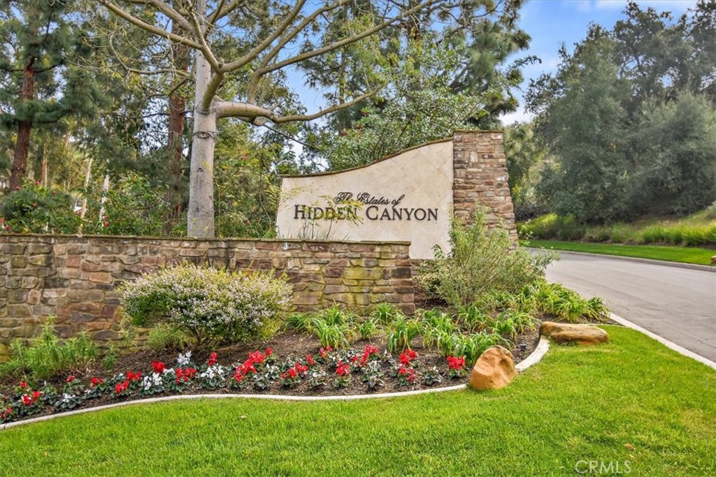 7091 E Avenida De Santiago