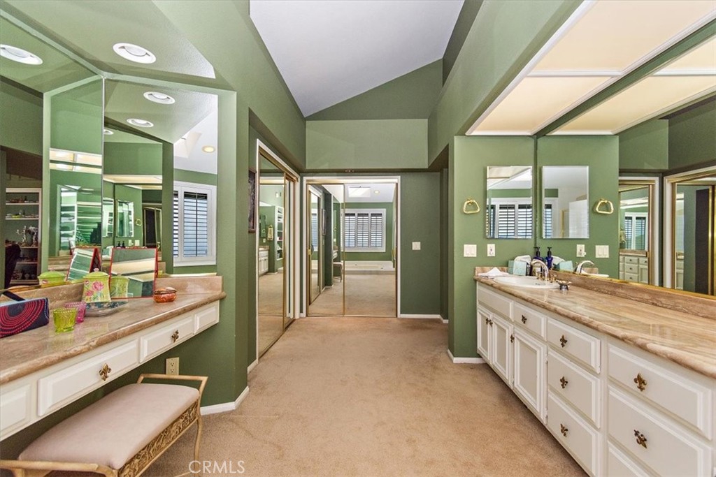 7091 E Avenida De Santiago