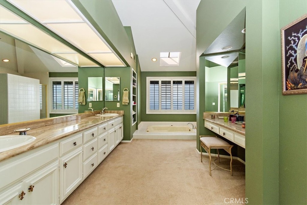 7091 E Avenida De Santiago