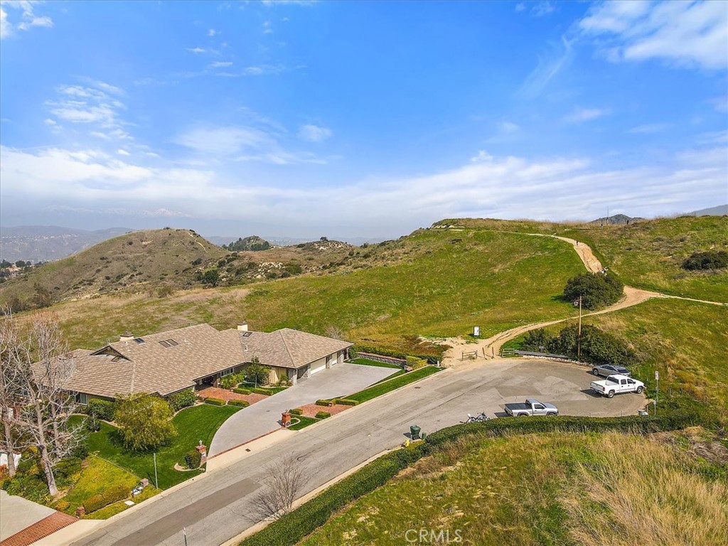 7091 E Avenida De Santiago