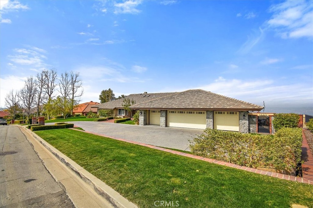 7091 E Avenida De Santiago