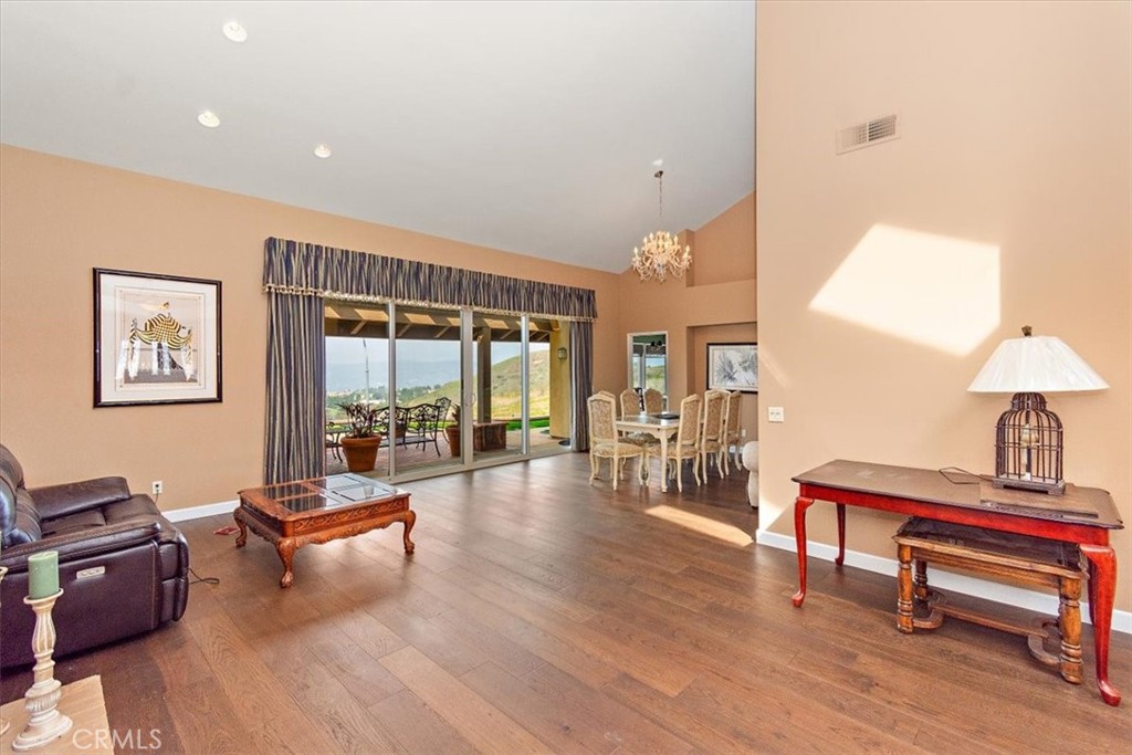 7091 E Avenida De Santiago