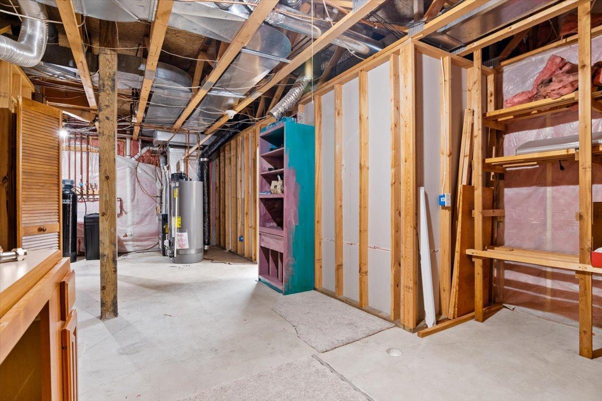 13705 Parkview Drive