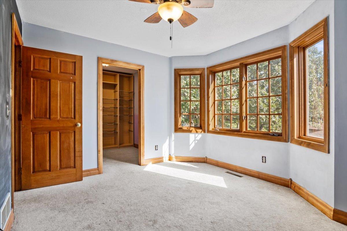 13705 Parkview Drive