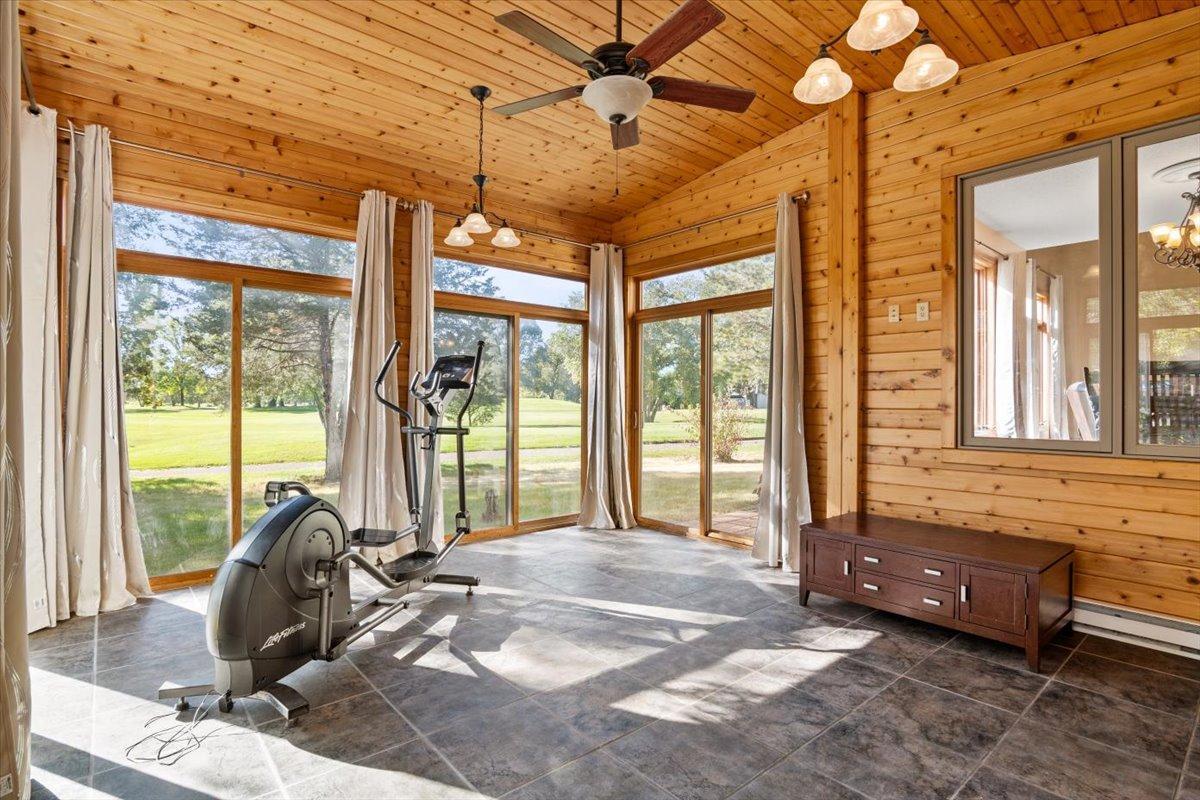 13705 Parkview Drive