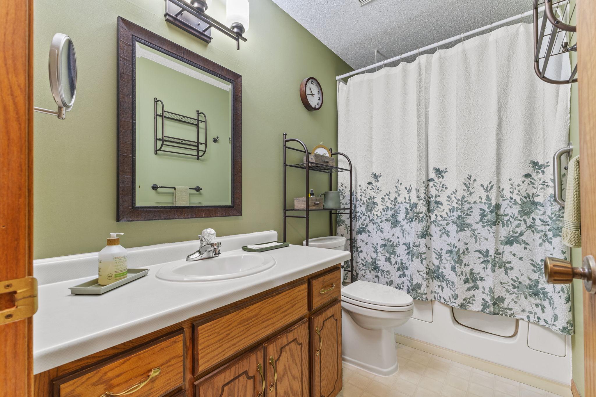 14803 Hillcrest Road SE