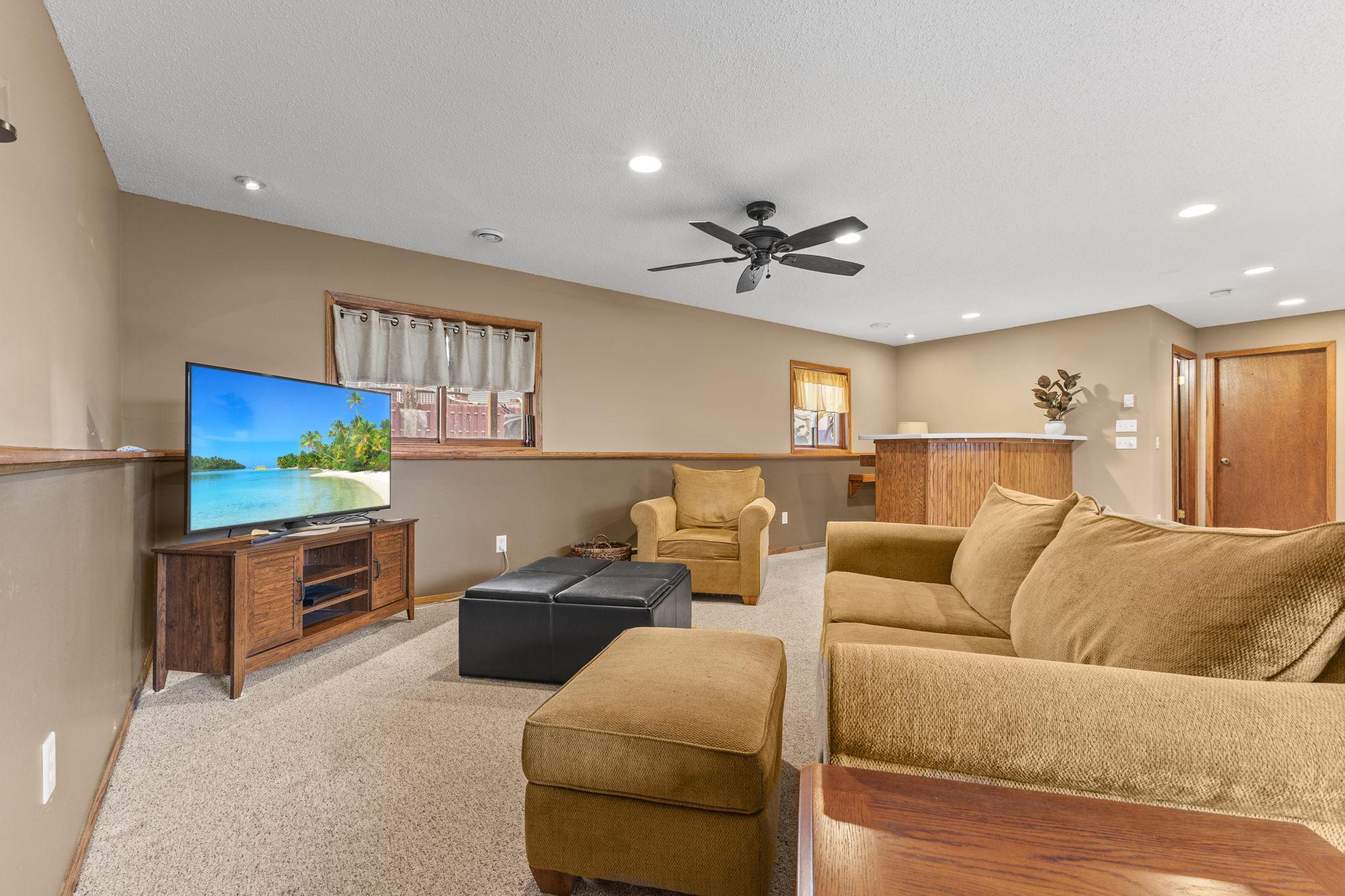 14803 Hillcrest Road SE