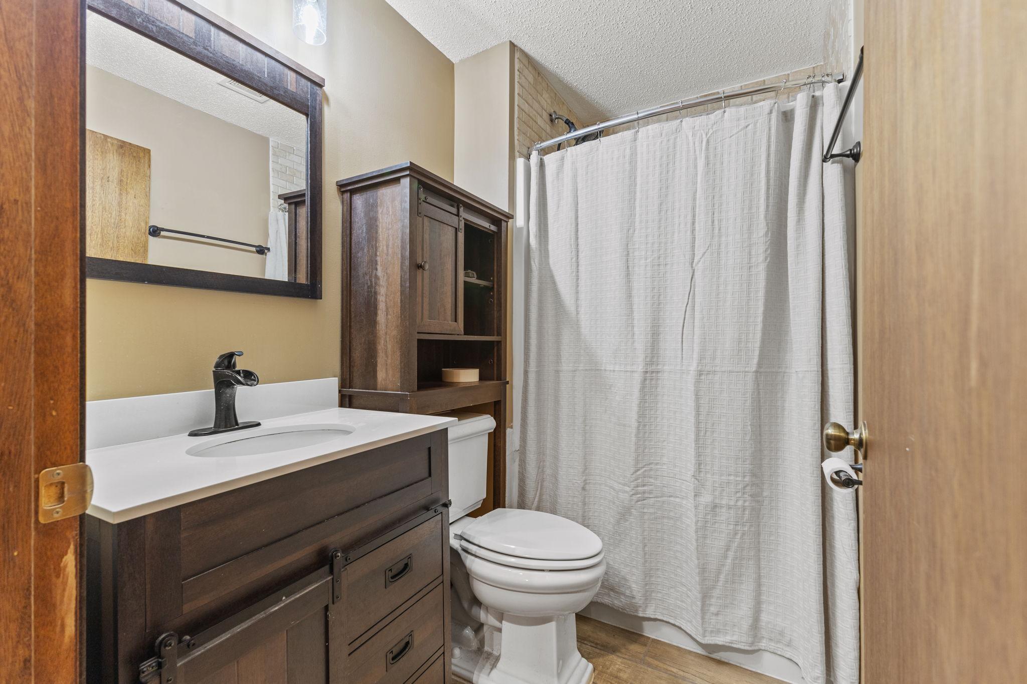 14803 Hillcrest Road SE