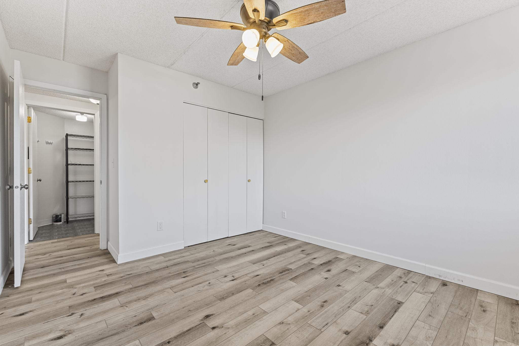 110 1st Avenue NE Unit: 402