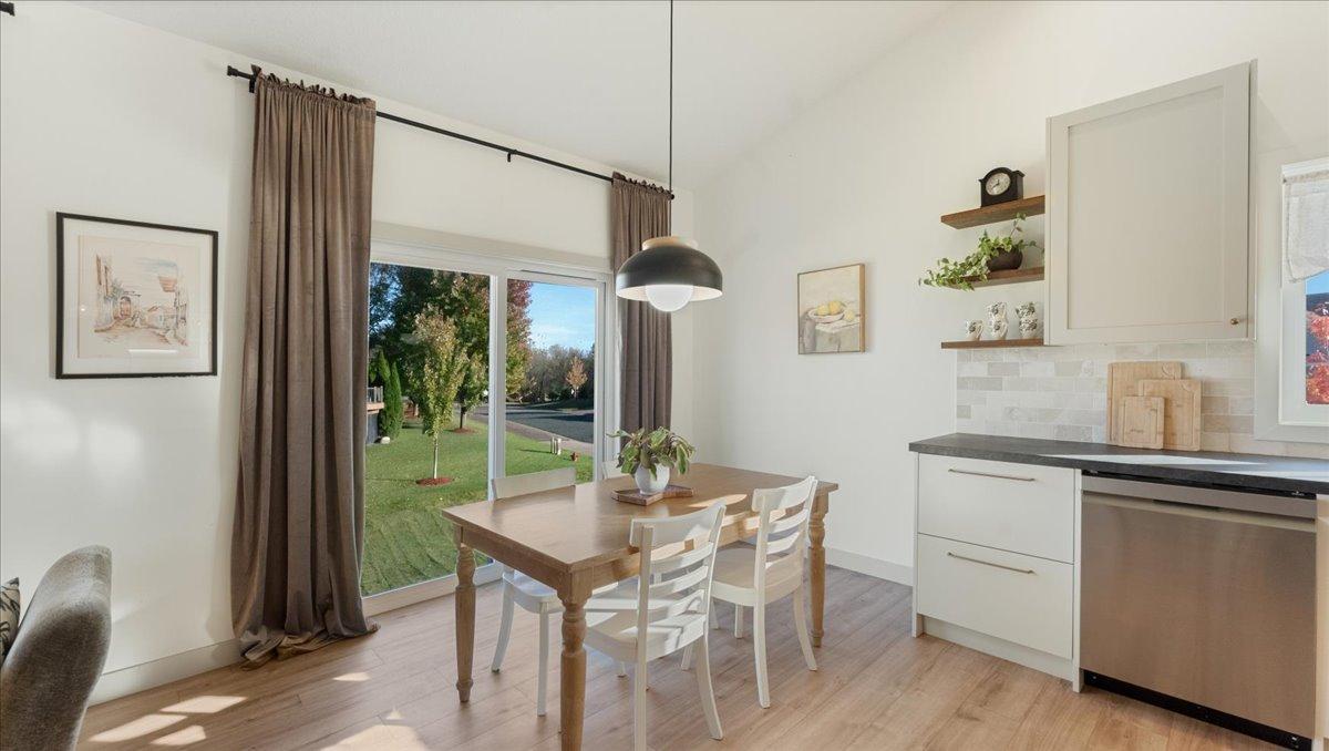 4940 River Oaks Road