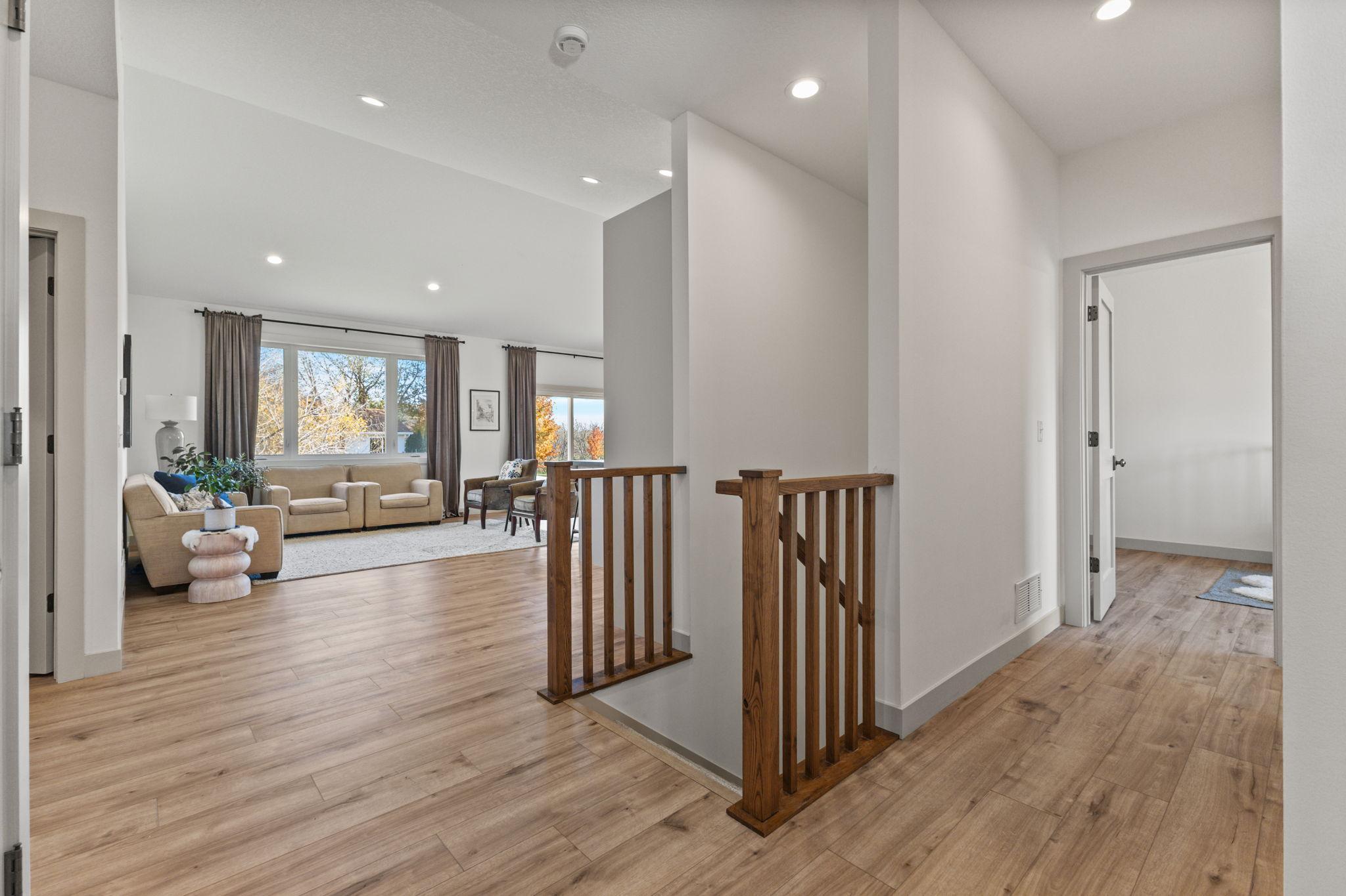 4940 River Oaks Road