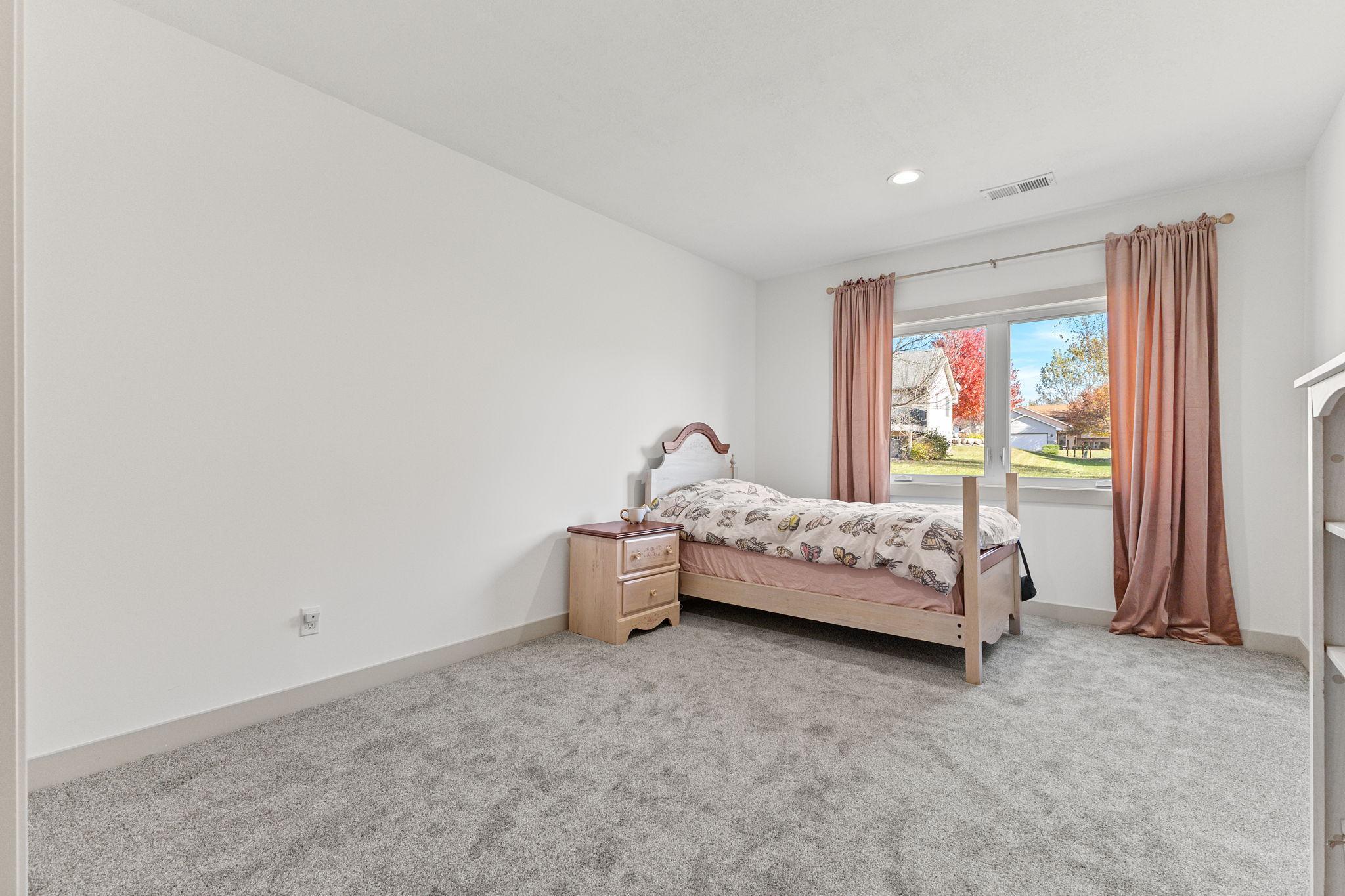 4940 River Oaks Road